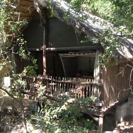 Caprivi Houseboat Safari Lodge Катіма-Муліло Екстер'єр фото