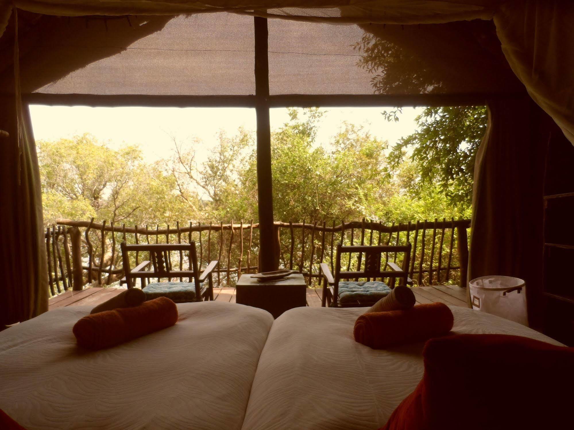 Caprivi Houseboat Safari Lodge Катіма-Муліло Екстер'єр фото