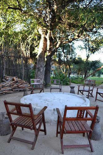 Caprivi Houseboat Safari Lodge Катіма-Муліло Екстер'єр фото