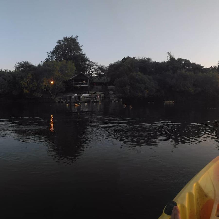 Caprivi Houseboat Safari Lodge Катіма-Муліло Екстер'єр фото