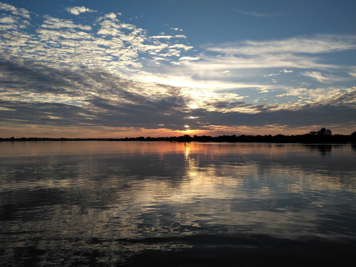 Caprivi Houseboat Safari Lodge Катіма-Муліло Екстер'єр фото