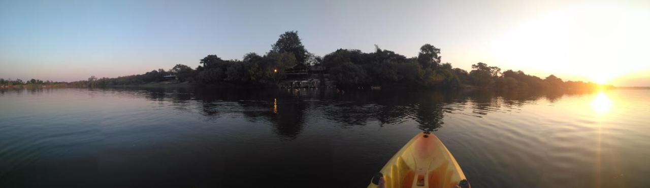 Caprivi Houseboat Safari Lodge Катіма-Муліло Екстер'єр фото
