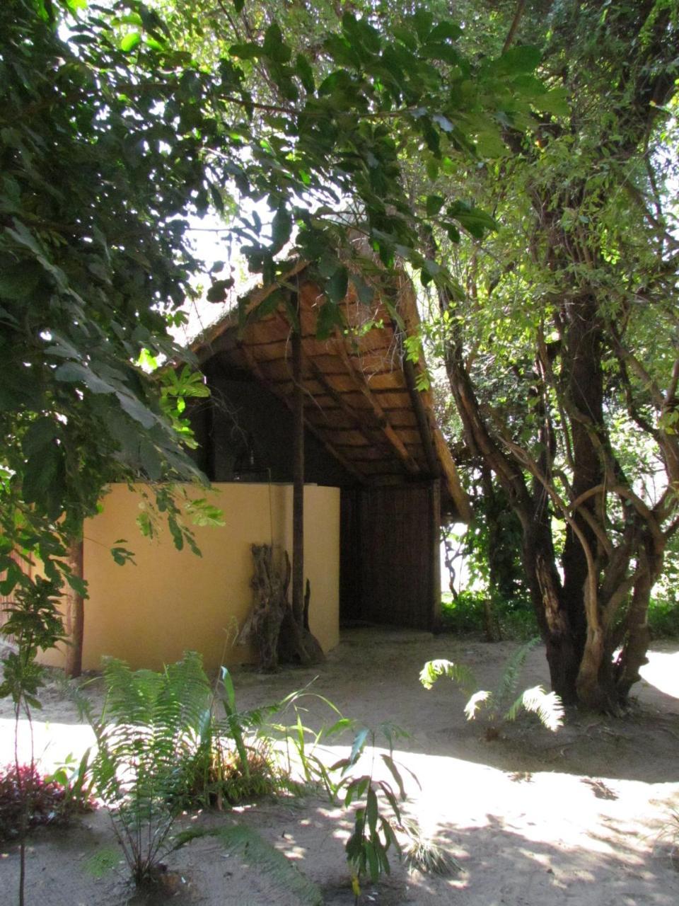 Caprivi Houseboat Safari Lodge Катіма-Муліло Екстер'єр фото